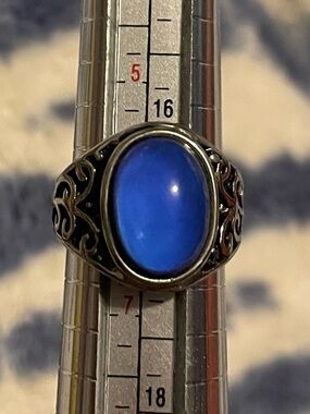Vintage Celtic design color changing Mood Ring size 6